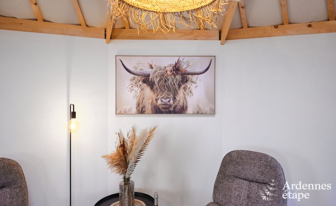 Origineel verblijf in een yurt in Vielsalm: omringd door weilanden, met tuin, opgemaakte bedden, 1 hond