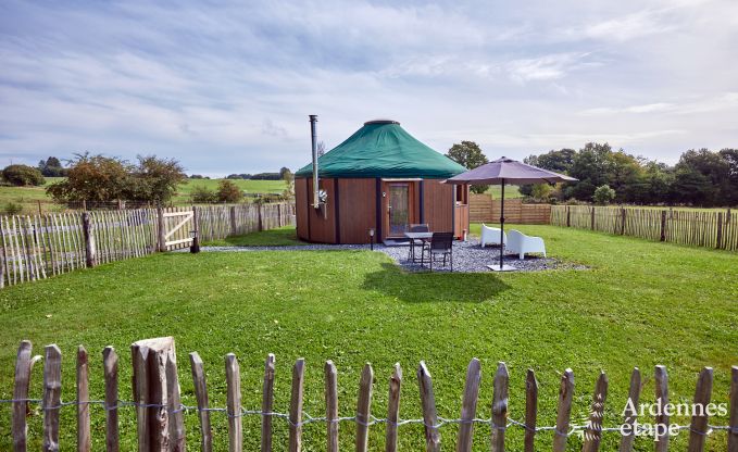 Origineel verblijf in een yurt in Vielsalm: omringd door weilanden, met tuin, opgemaakte bedden, 1 hond