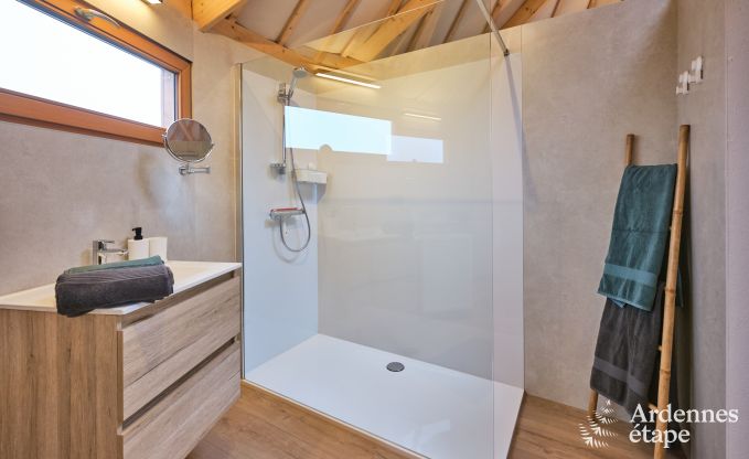 Origineel verblijf in een yurt in Vielsalm: omringd door weilanden, met tuin, opgemaakte bedden, 1 hond