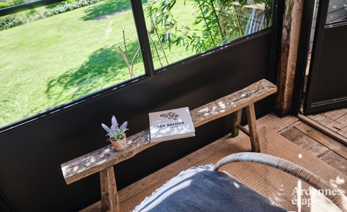 Romantische tiny house voor 2 personen met priv� jacuzzi, houtpelletkachel en tuin in Vielsalm, Ardennen