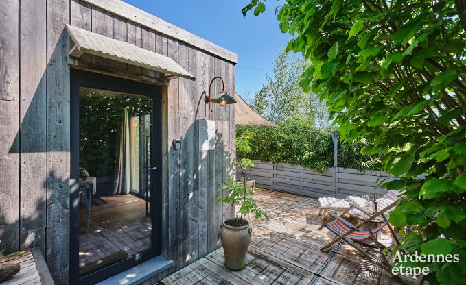 Romantische tiny house voor 2 personen met priv� jacuzzi, houtpelletkachel en tuin in Vielsalm, Ardennen