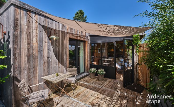 Romantische tiny house voor 2 personen met priv� jacuzzi, houtpelletkachel en tuin in Vielsalm, Ardennen