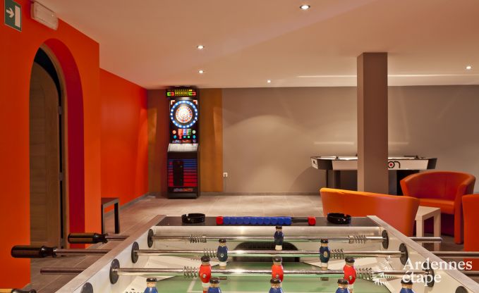 Luxe, zeer ruime villa voor 18 pers. met speelkamer en wellness-ruimte in Vielsalm