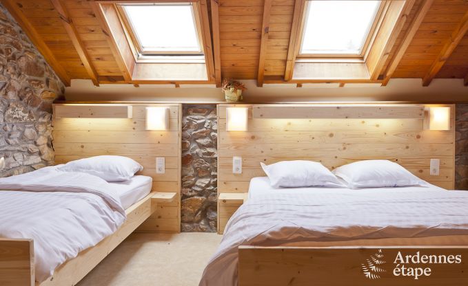 Villa met zwembad en wellness in Vielsalm voor 31 personen in de Ardennen