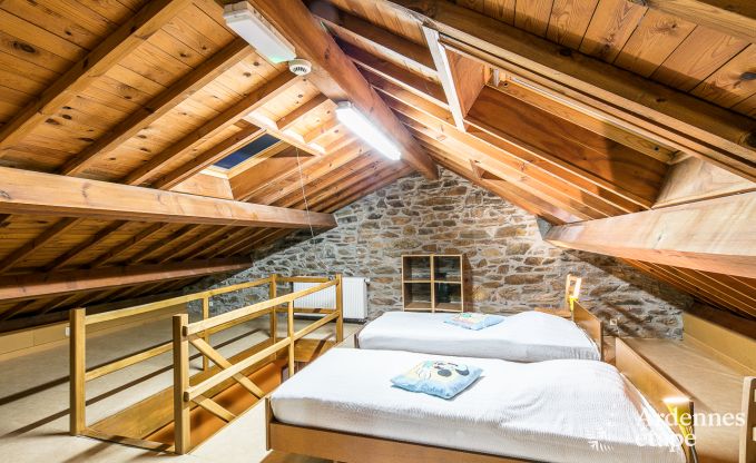 Villa met zwembad en wellness in Vielsalm voor 31 personen in de Ardennen