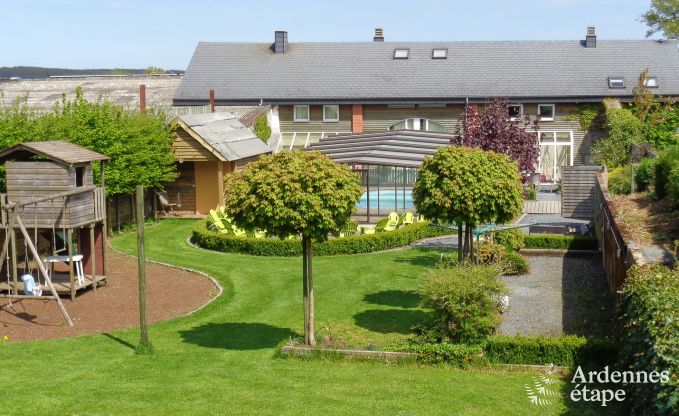 Villa met zwembad en wellness in Vielsalm voor 31 personen in de Ardennen