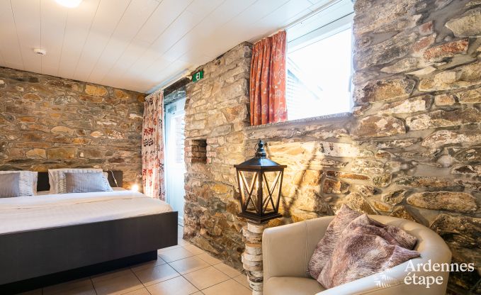 Villa met zwembad en wellness in Vielsalm voor 31 personen in de Ardennen