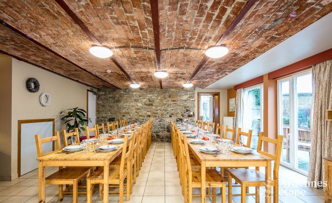 Villa met zwembad en wellness in Vielsalm voor 31 personen in de Ardennen
