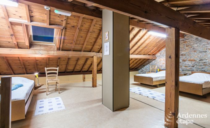 Villa met zwembad en wellness in Vielsalm voor 31 personen in de Ardennen