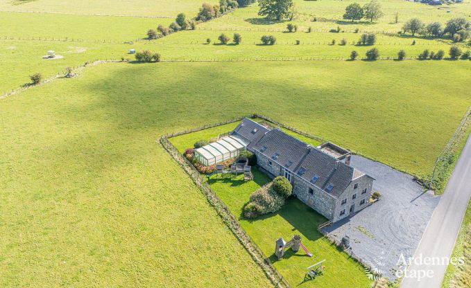 Ruim vakantiehuis in Vielsalm voor 26 personen in de Ardennen