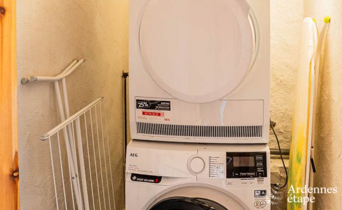 Luxe villa in Vielsalm voor 20 personen met 7 slaapkamers, binnenzwembad, sauna en priv�tuin