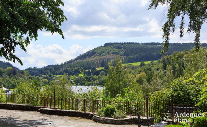 Vakantiehuis in Vielsalm voor 28 personen in de Ardennen