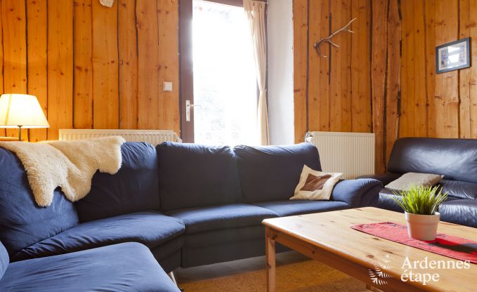 Groot vakantiehuis vlakbij Vielsalm voor 21 personen met 7 slaapkamers, 4 badkamers, speelruimte en priv�tuin