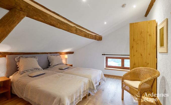 gezellige vakantiewoning met 5 slaapkamers, jacuzzi, sauna en priv� tuin in Vielsalm Ardennen