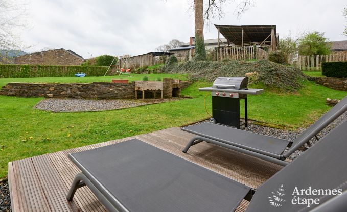 gezellige vakantiewoning met 5 slaapkamers, jacuzzi, sauna en priv� tuin in Vielsalm Ardennen