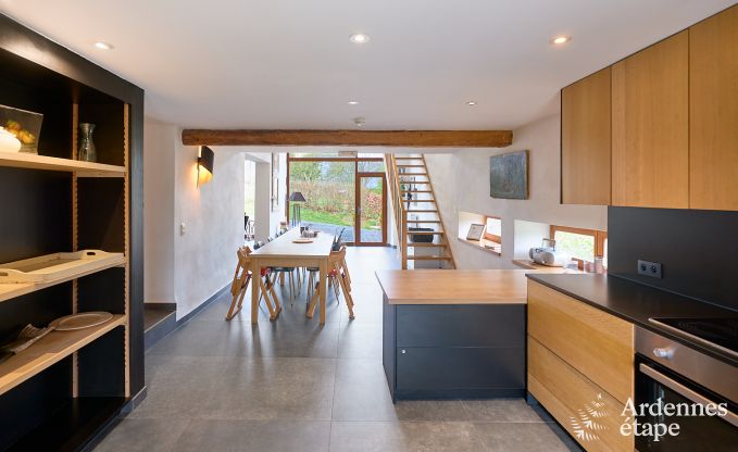 gezellige vakantiewoning met 5 slaapkamers, jacuzzi, sauna en priv� tuin in Vielsalm Ardennen