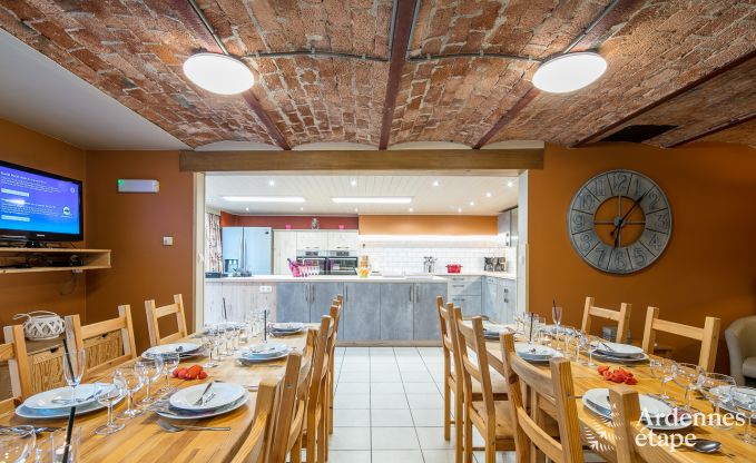 Villa met zwembad en wellness in Vielsalm voor 31 personen in de Ardennen