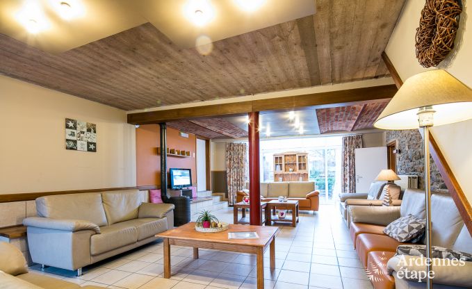 Villa met zwembad en wellness in Vielsalm voor 31 personen in de Ardennen