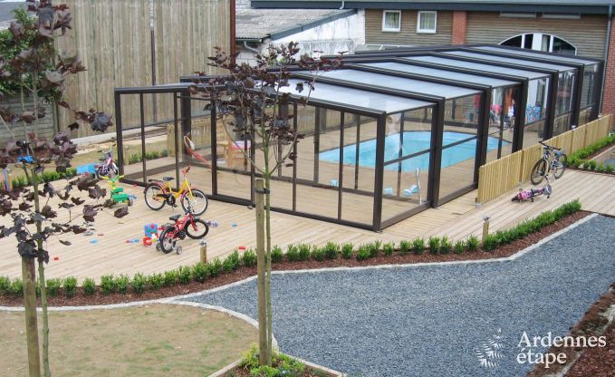 Villa met zwembad en wellness in Vielsalm voor 31 personen in de Ardennen