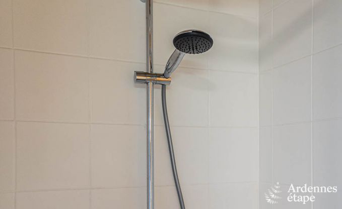 Luxe villa in Vielsalm voor 20 personen met 7 slaapkamers, binnenzwembad, sauna en privtuin