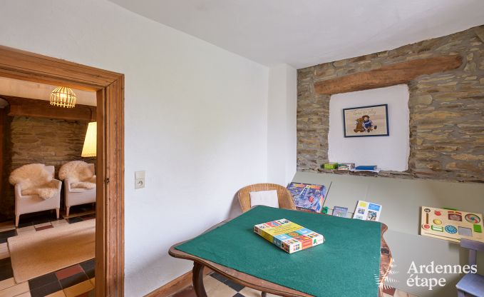 gezellige vakantiewoning met 5 slaapkamers, jacuzzi, sauna en priv� tuin in Vielsalm Ardennen