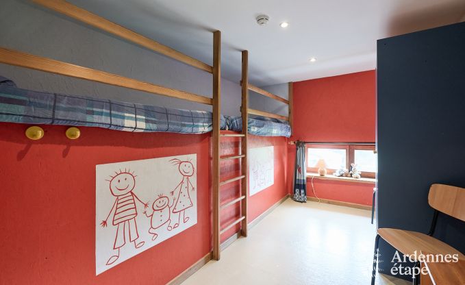 gezellige vakantiewoning met 5 slaapkamers, jacuzzi, sauna en priv� tuin in Vielsalm Ardennen