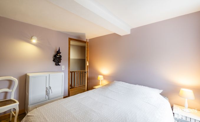 Charmant vakantiehuis met zwembad en priv�tuin voor 4 personen in middeleeuws dorp Vierves-sur-Viroin