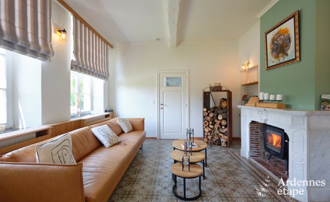Comfortabele vakantiewoning voor 10 personen in Villers-en-Fagne met overdekt buitenzwembad en jacuzzi