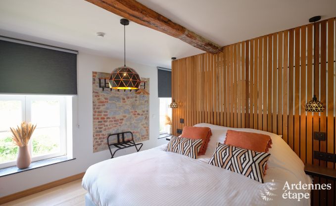 Comfortabele vakantiewoning voor 10 personen in Villers-en-Fagne met overdekt buitenzwembad en jacuzzi