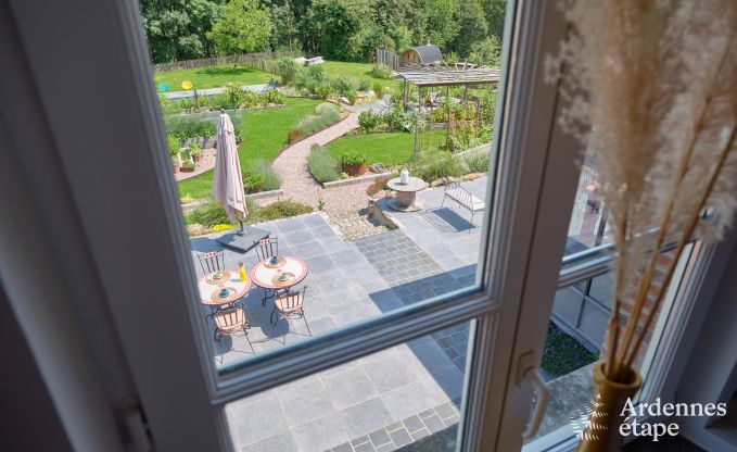 Comfortabele vakantiewoning voor 10 personen in Villers-en-Fagne met overdekt buitenzwembad en jacuzzi