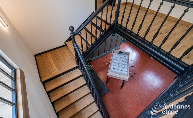 Luxueus ingericht vakantiehuis in Virelles voor 9 personen met open haard