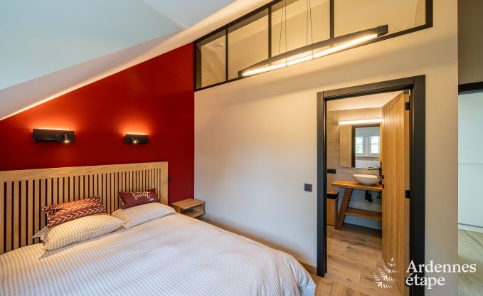 Luxueus ingericht vakantiehuis in Virelles voor 9 personen met open haard