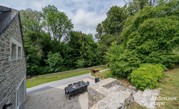 Luxueus ingericht vakantiehuis in Virelles voor 9 personen met open haard