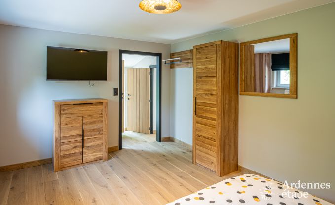 Luxueus ingericht vakantiehuis in Virelles voor 9 personen met open haard