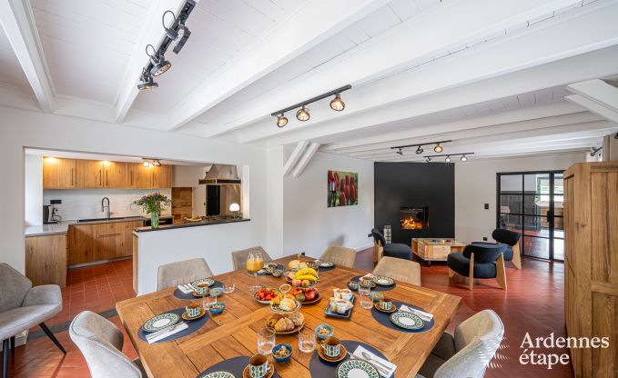 Luxueus ingericht vakantiehuis in Virelles voor 9 personen met open haard