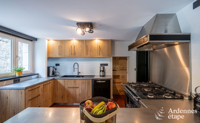 Luxueus ingericht vakantiehuis in Virelles voor 9 personen met open haard