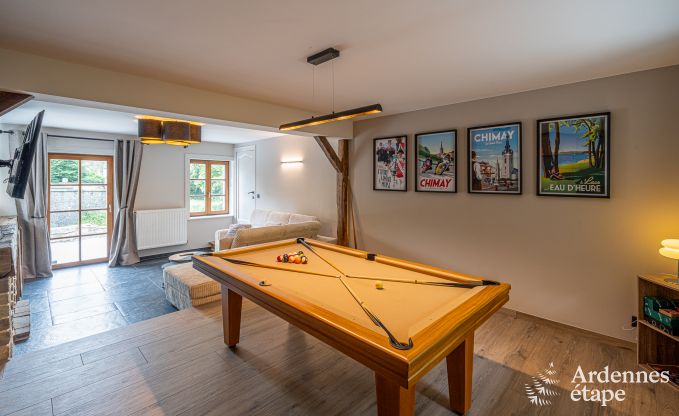 Luxueus ingericht vakantiehuis in Virelles voor 9 personen met open haard