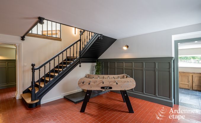 Luxueus ingericht vakantiehuis in Virelles voor 9 personen met open haard