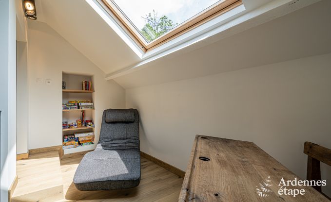 Luxueus ingericht vakantiehuis in Virelles voor 9 personen met open haard