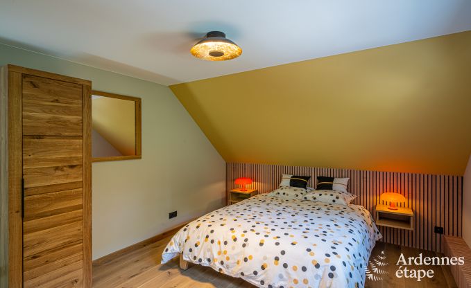 Luxueus ingericht vakantiehuis in Virelles voor 9 personen met open haard