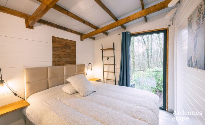 Gezellige houten chalet voor 4 personen in Viroinval