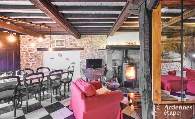 Charmante cottage voor 8 personen in Viroinval: sauna, kachel, bos dichtbij