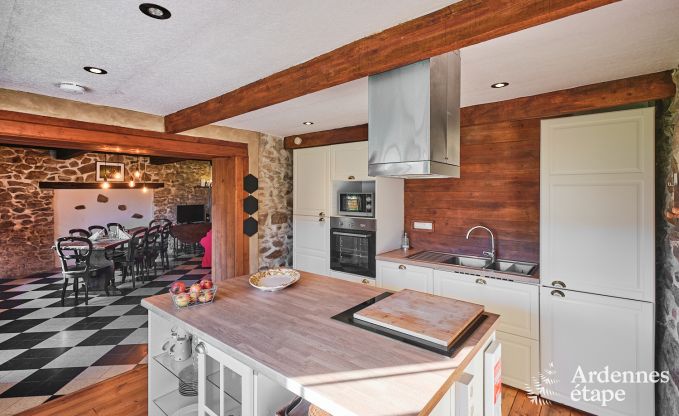 Charmante cottage voor 8 personen in Viroinval: sauna, kachel, bos dichtbij