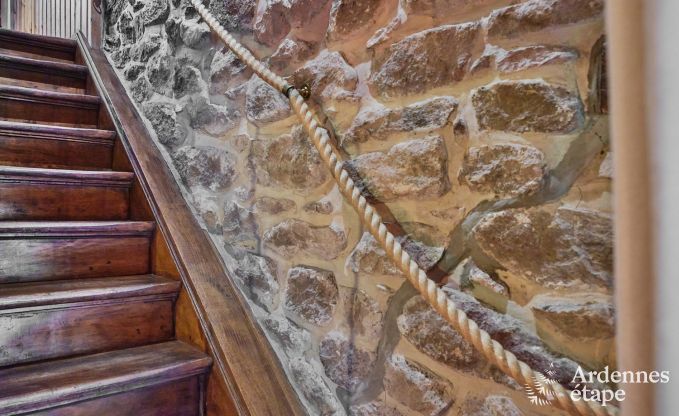 Charmante cottage voor 8 personen in Viroinval: sauna, kachel, bos dichtbij