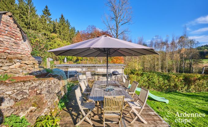 Charmante cottage voor 8 personen in Viroinval: sauna, kachel, bos dichtbij