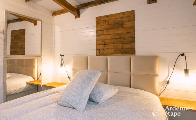 Gezellige houten chalet voor 4 personen in Viroinval