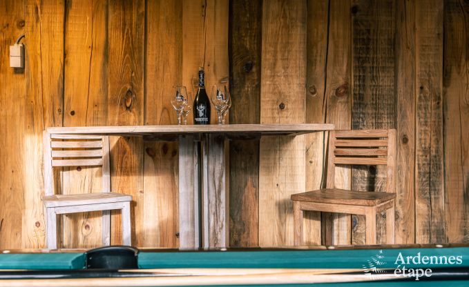 Gezellige houten chalet voor 4 personen in Viroinval