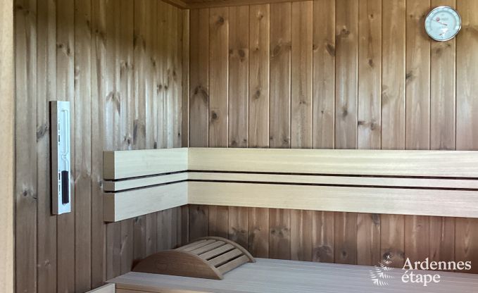 Vakantiewoning voor 6 personen in Virton met 3 slaapkamers, sauna, houtkachel, buitenzwembad en privterras