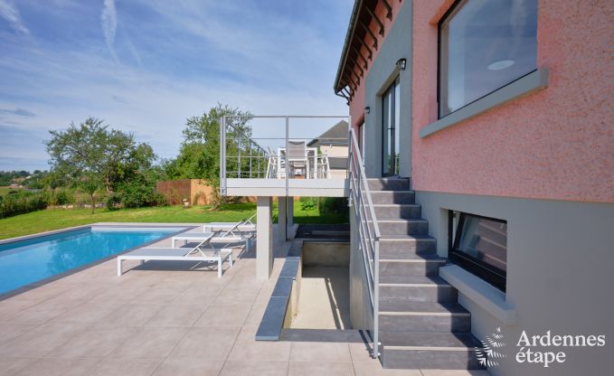 Vakantiewoning voor 6 personen in Virton met 3 slaapkamers, sauna, houtkachel, buitenzwembad en priv�terras