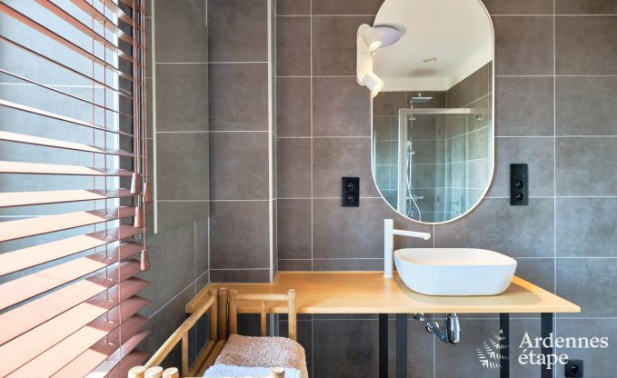 Vakantiewoning voor 6 personen in Virton met 3 slaapkamers, sauna, houtkachel, buitenzwembad en priv�terras